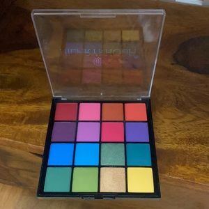 Hilary Rhoda 20 color eyeshadow pallet